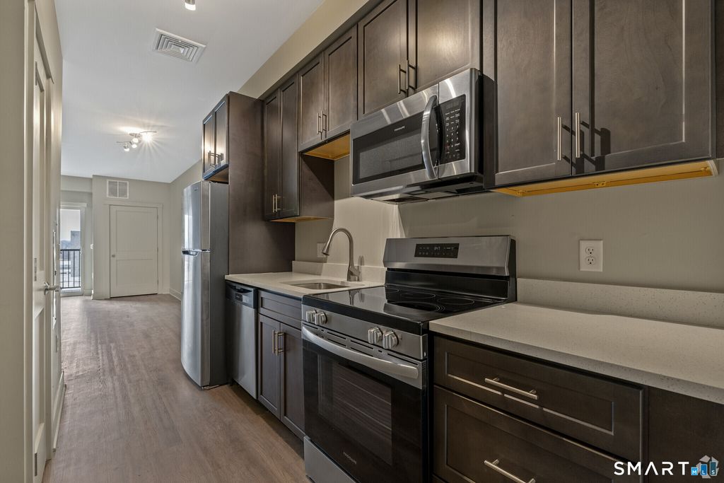 75 Marlborough Street, Portland, CT 06480