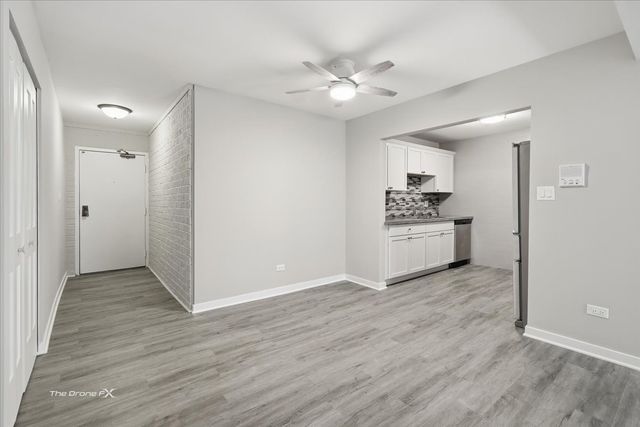 144 E Bailey Road L, Naperville, IL 60565