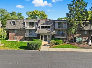 144 E Bailey Road L, Naperville, IL 60565