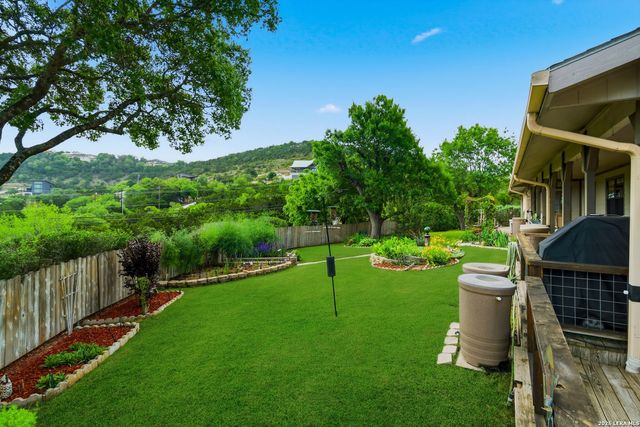 945 Colleen, Canyon Lake, TX 78133