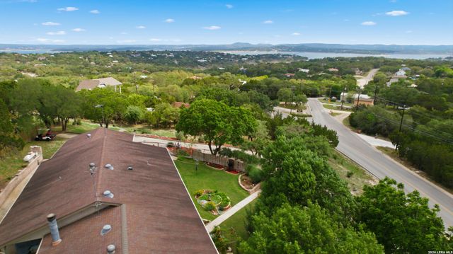 945 Colleen, Canyon Lake, TX 78133