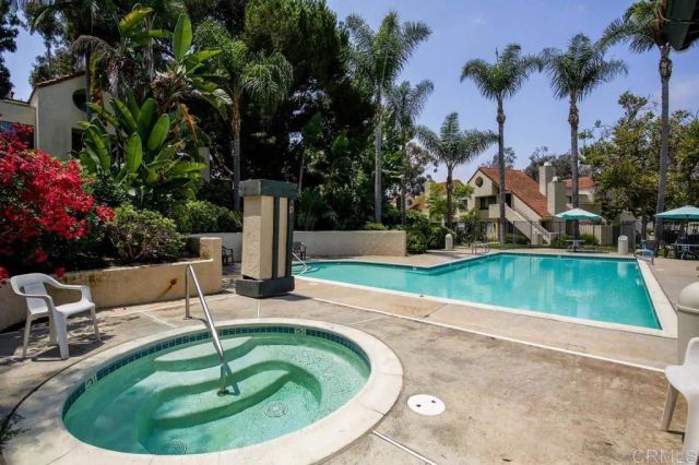 321 N Melrose Drive B, Vista, CA 92083