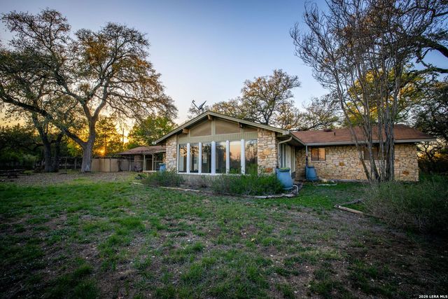 1285 Mission Valley, New Braunfels, TX 78132