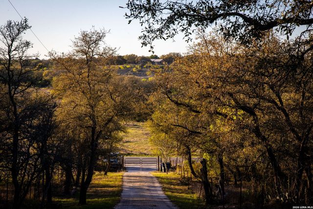 1285 Mission Valley, New Braunfels, TX 78132