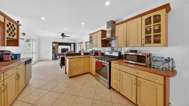 9605 SW 187th Street, Cutler Bay, FL 33157