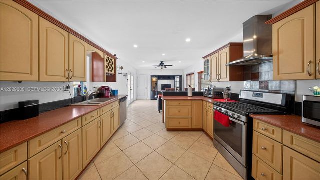 9605 SW 187th Street, Cutler Bay, FL 33157