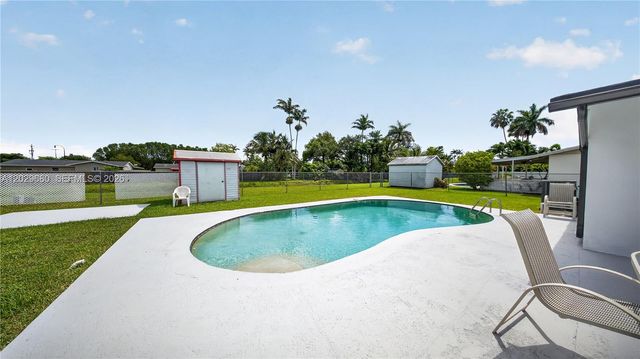 9605 SW 187th Street, Cutler Bay, FL 33157