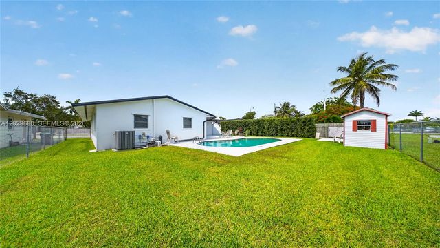 9605 SW 187th Street, Cutler Bay, FL 33157