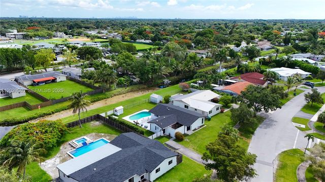 9605 SW 187th Street, Cutler Bay, FL 33157