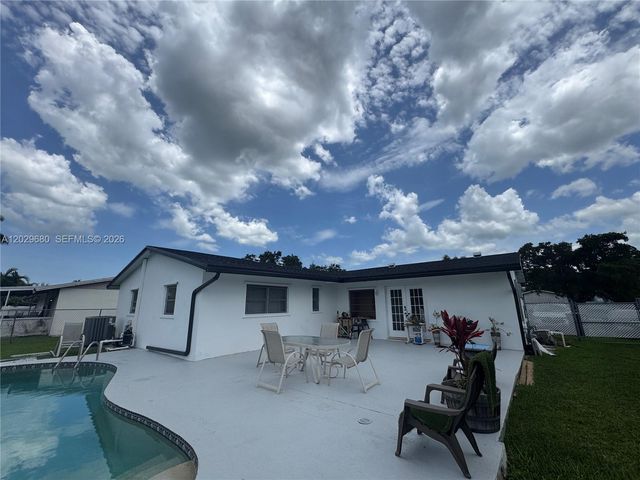 9605 SW 187th Street, Cutler Bay, FL 33157