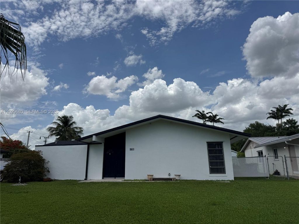 9605 SW 187th Street, Cutler Bay, FL 33157
