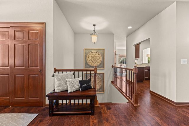 2406 Deercrest COURT, Waukesha, WI 53188