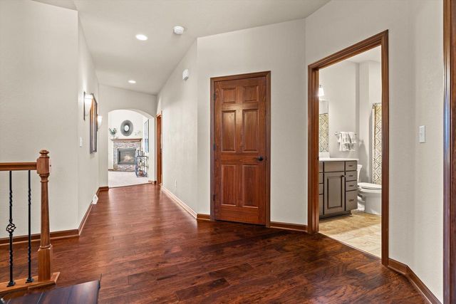2406 Deercrest COURT, Waukesha, WI 53188