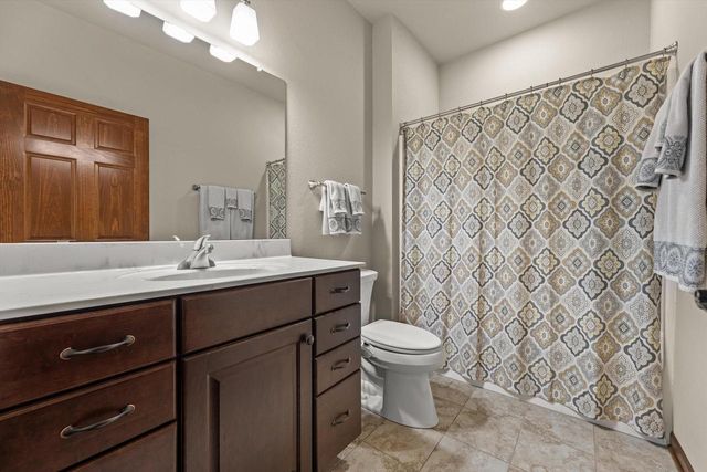 2406 Deercrest COURT, Waukesha, WI 53188