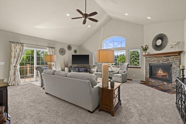 2406 Deercrest COURT, Waukesha, WI 53188