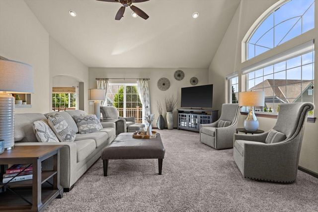 2406 Deercrest COURT, Waukesha, WI 53188