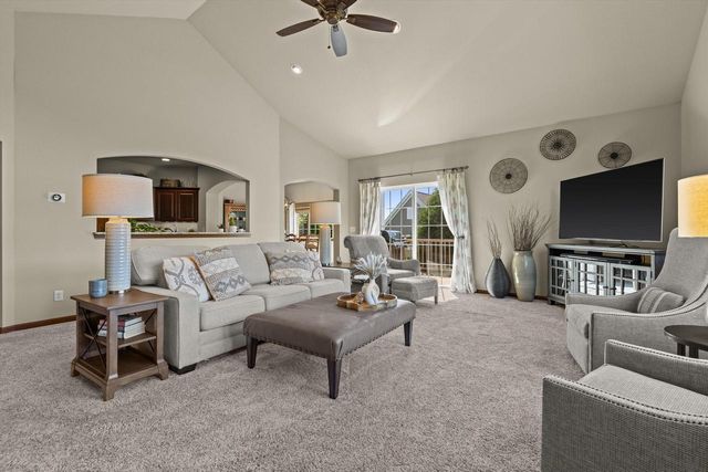 2406 Deercrest COURT, Waukesha, WI 53188