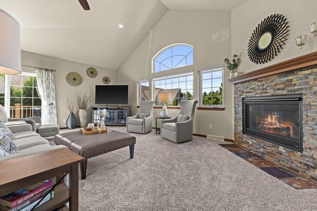 2406 Deercrest COURT, Waukesha, WI 53188