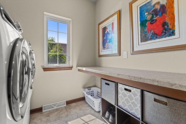 2406 Deercrest COURT, Waukesha, WI 53188