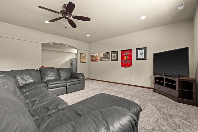 2406 Deercrest COURT, Waukesha, WI 53188