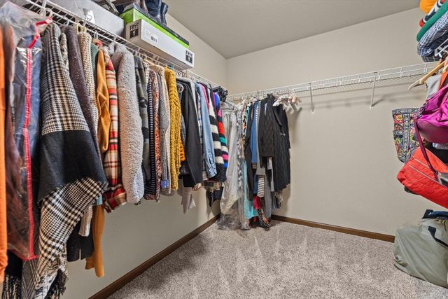2406 Deercrest COURT, Waukesha, WI 53188