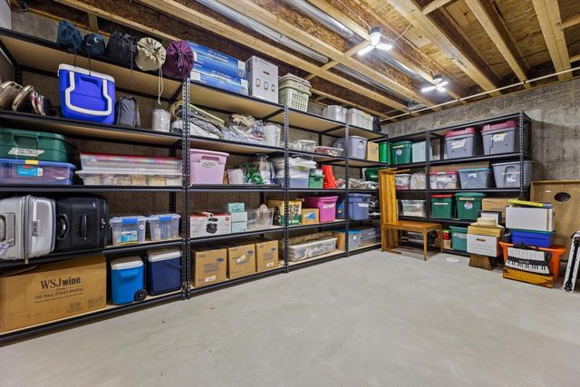 2406 Deercrest COURT, Waukesha, WI 53188