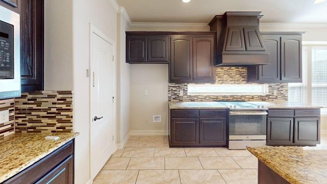 1006 Jamal Drive, Euless, TX 76040