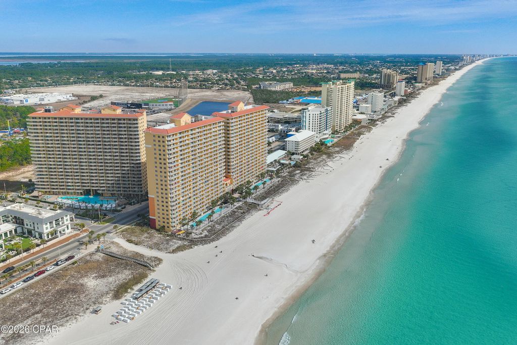 Image 16 of property listing at 15928 Front Beach Road 32005, Panama City Beach, FL 32413