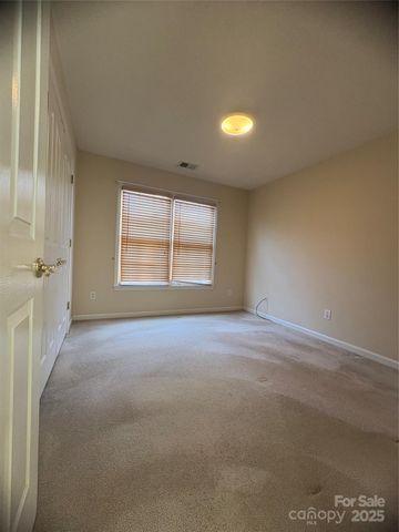 5828 Swanston Drive, Charlotte, NC 28269