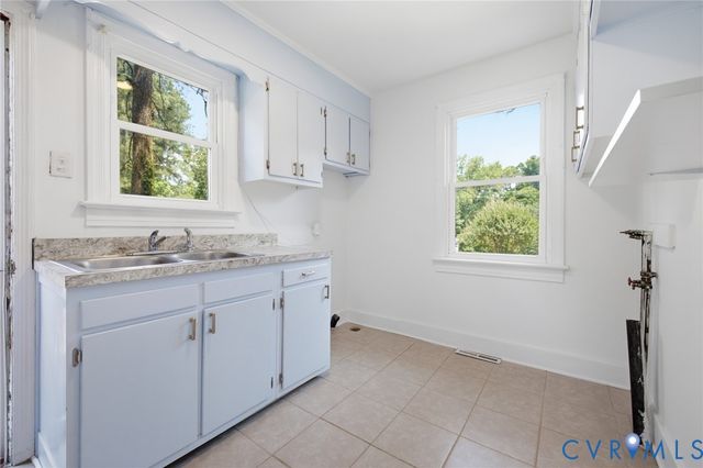 1584 Mount Vernon St, Petersburg, VA 23805