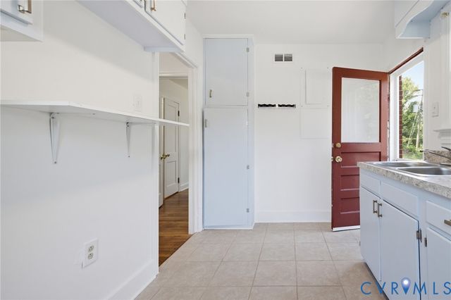 1584 Mount Vernon St, Petersburg, VA 23805
