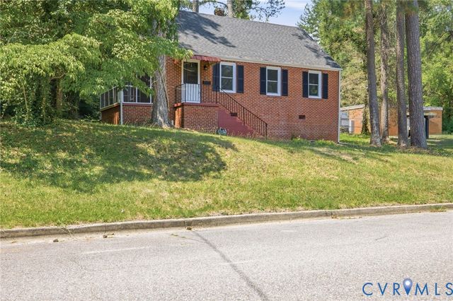 1584 Mount Vernon St, Petersburg, VA 23805