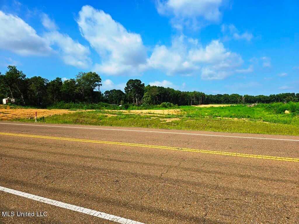 Scott Street, Senatobia, MS 38668 — exterior