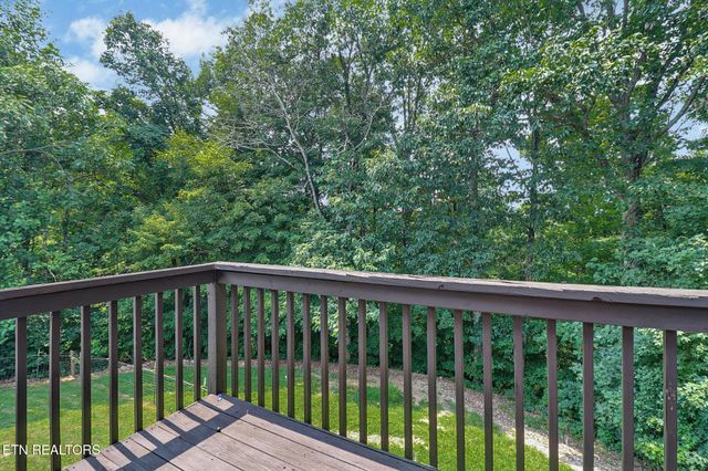 2014 Double Top Rd, Jamestown, TN 38556
