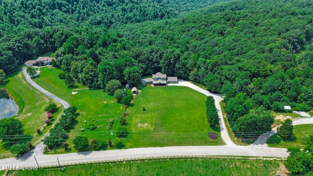 2014 Double Top Rd, Jamestown, TN 38556