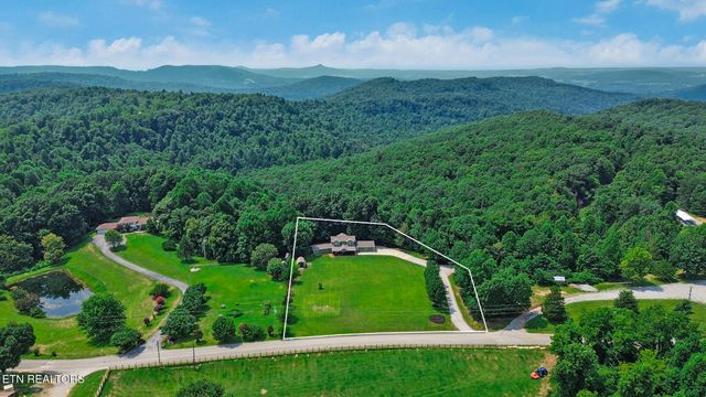 2014 Double Top Rd, Jamestown, TN 38556