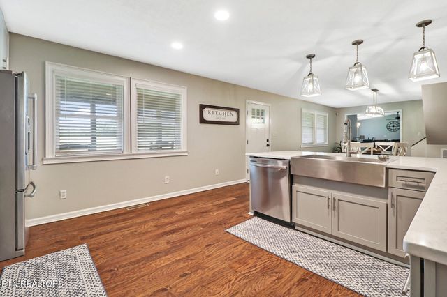2014 Double Top Rd, Jamestown, TN 38556