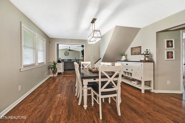 2014 Double Top Rd, Jamestown, TN 38556