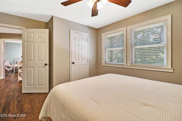 2014 Double Top Rd, Jamestown, TN 38556
