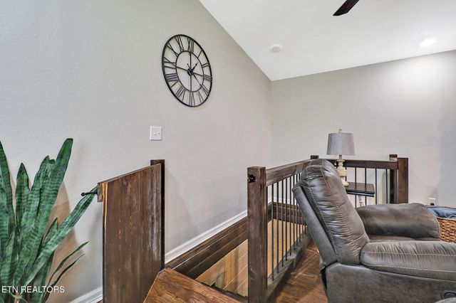 2014 Double Top Rd, Jamestown, TN 38556