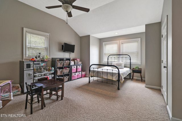 2014 Double Top Rd, Jamestown, TN 38556