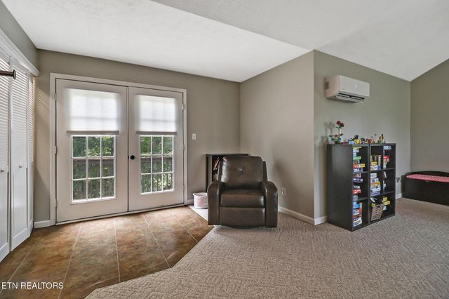 2014 Double Top Rd, Jamestown, TN 38556
