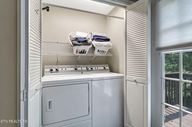 2014 Double Top Rd, Jamestown, TN 38556