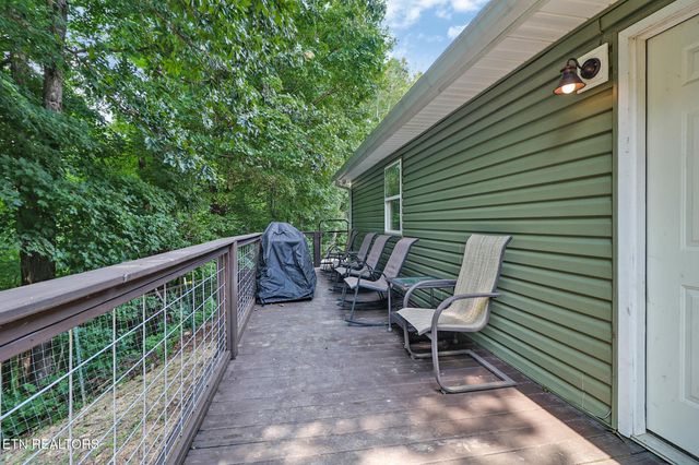 2014 Double Top Rd, Jamestown, TN 38556