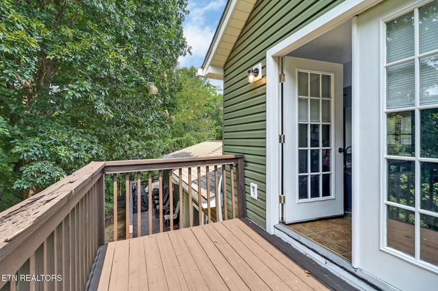 2014 Double Top Rd, Jamestown, TN 38556