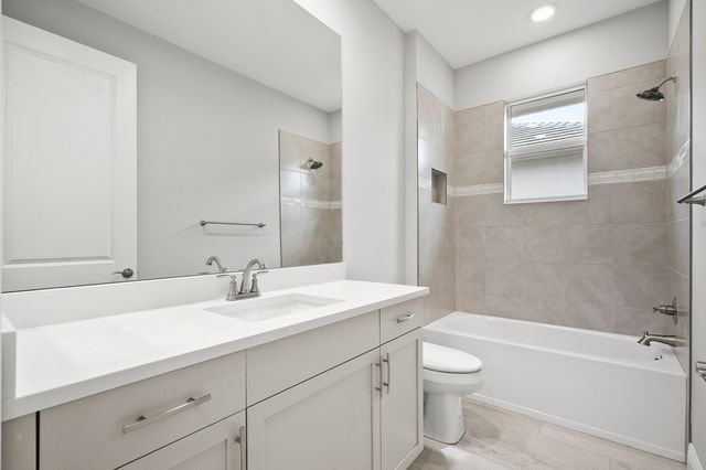 5697 Bent Pine Square, Vero Beach, FL 32967