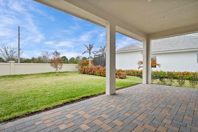 5697 Bent Pine Square, Vero Beach, FL 32967