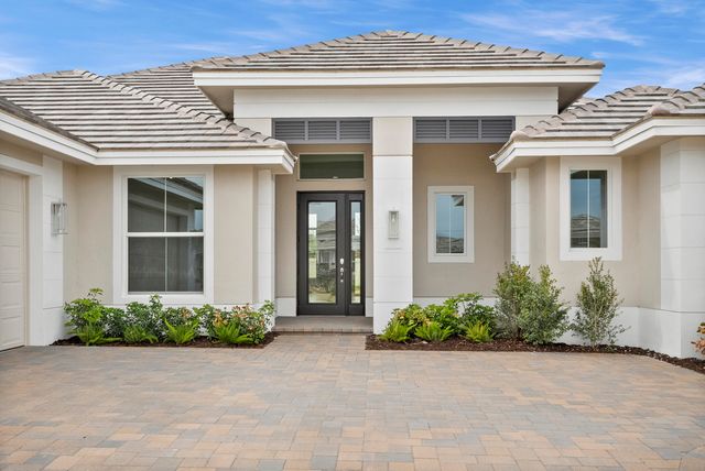 5697 Bent Pine Square, Vero Beach, FL 32967