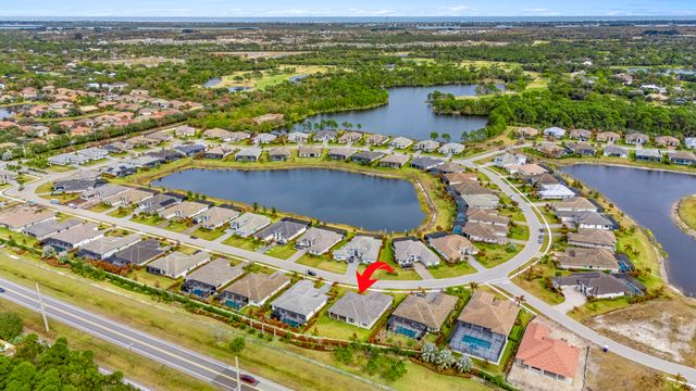 5697 Bent Pine Square, Vero Beach, FL 32967