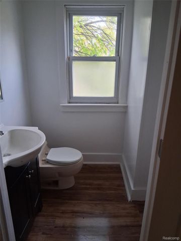 19673 Irvington Street, Highland Park, MI 48203
